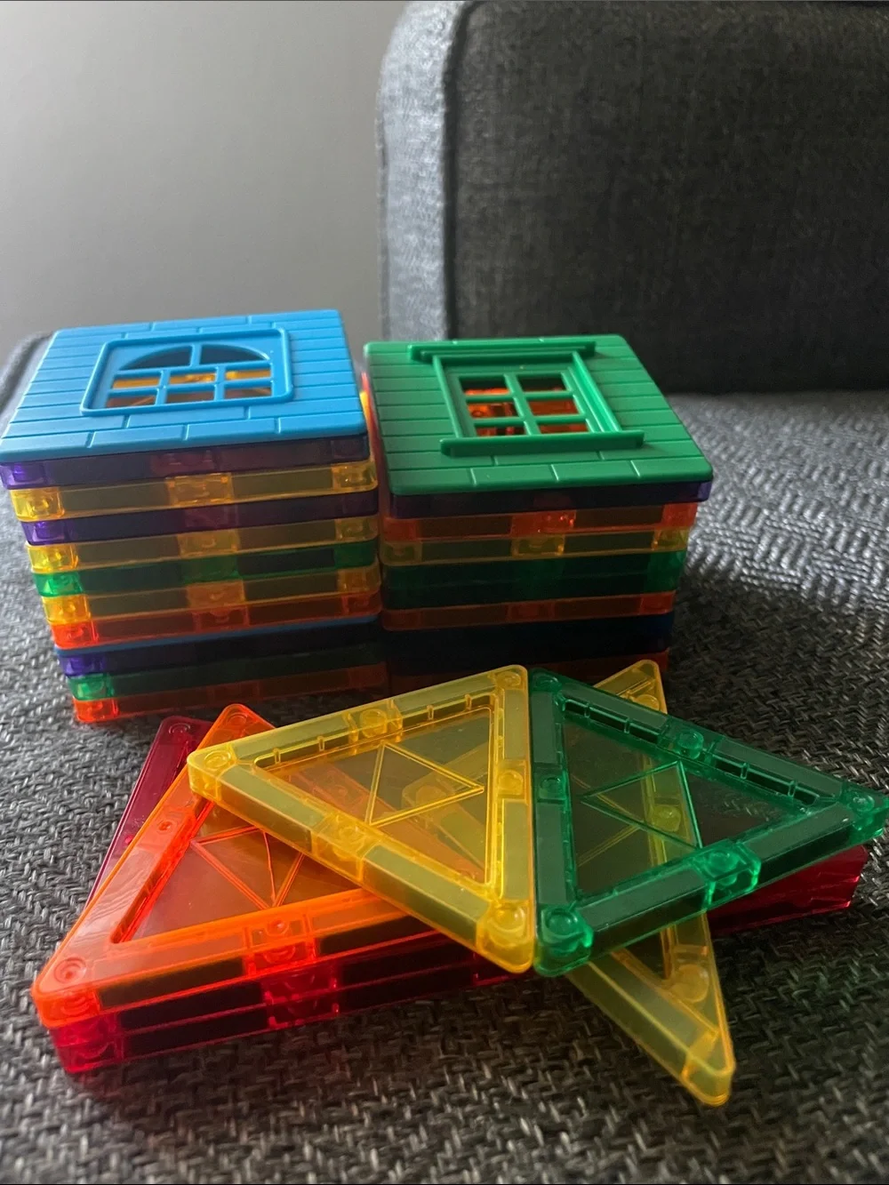 Magnetic Building Tiles